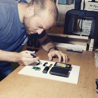 Pac-Man unpacked  #framedtech #atari2600 #pacman #classic #frames #gaming #art #technology #gadget Buy yours now www.framedtech.com 💾💾💾🕹🕹🕹